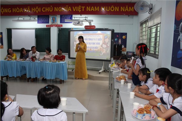 DOI THOAI GIUA NHA TRUONG VA HS NH 2020-2021 (5).jpg